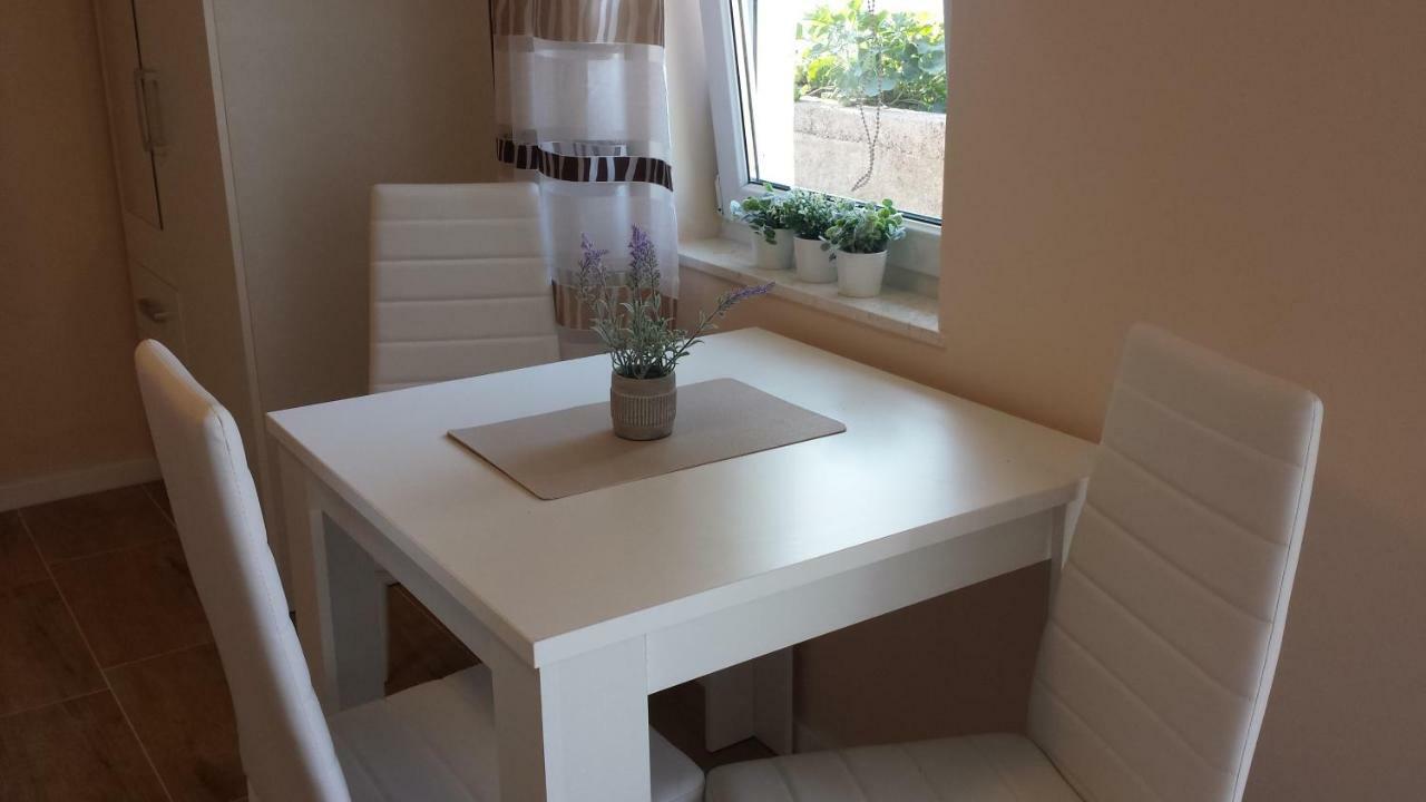Lea Apartment คาสตาฟ ภายนอก รูปภาพ