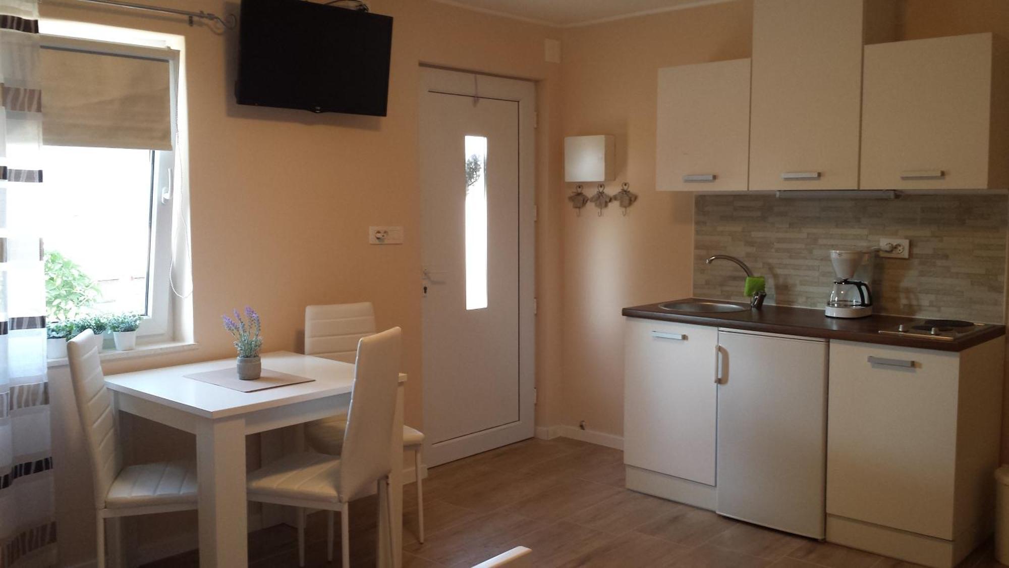 Lea Apartment คาสตาฟ ภายนอก รูปภาพ